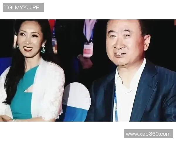 王健林与足球明星的亲密互动视频揭示他对足球的热爱与支持